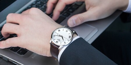 6 ceasuri formale pentru bărbați potrivite ca un cadou la promoție